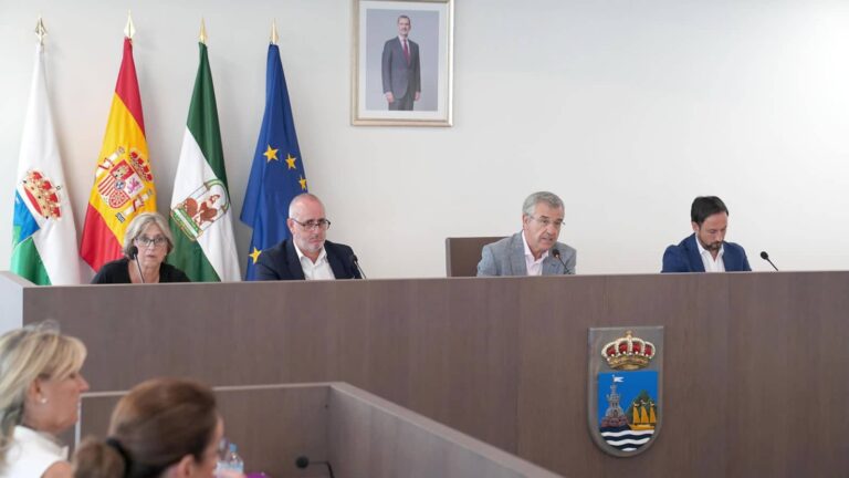 8f35b2bd7b72443601a8fd8c4c7a4d27