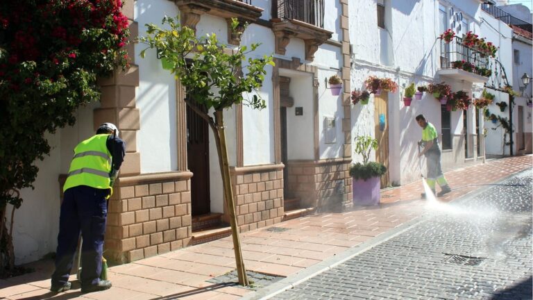 Der Stadtrat wird die Straßen der Altstadt während der Osterwoche mit Orangenblüten und Zitronenduft parfümieren
