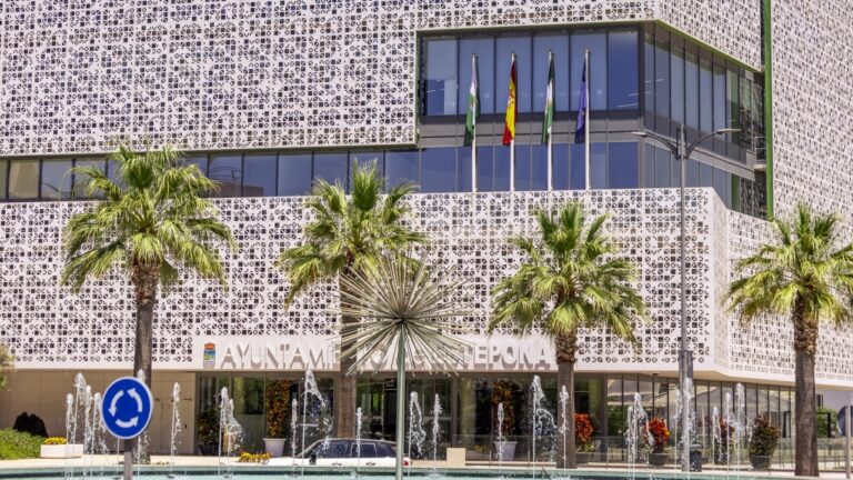 9d9923a82ae7540d454f943dab3ce4d7-1