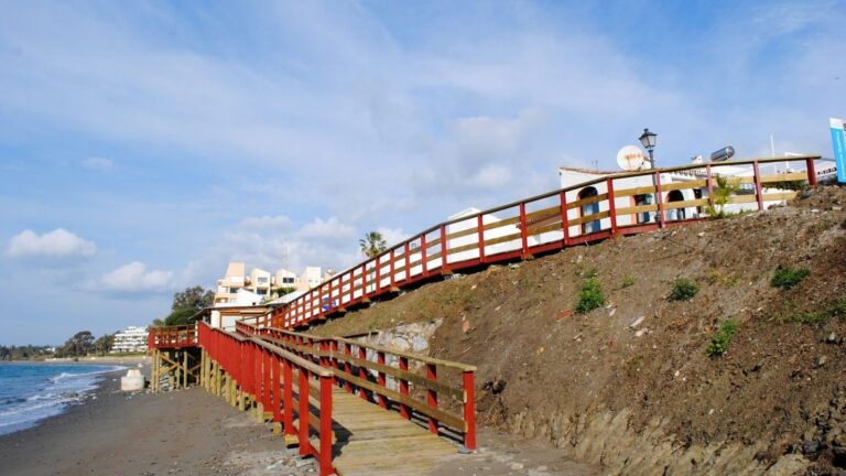 ac4702ccd13c214c80ee77b44c7fd0ad